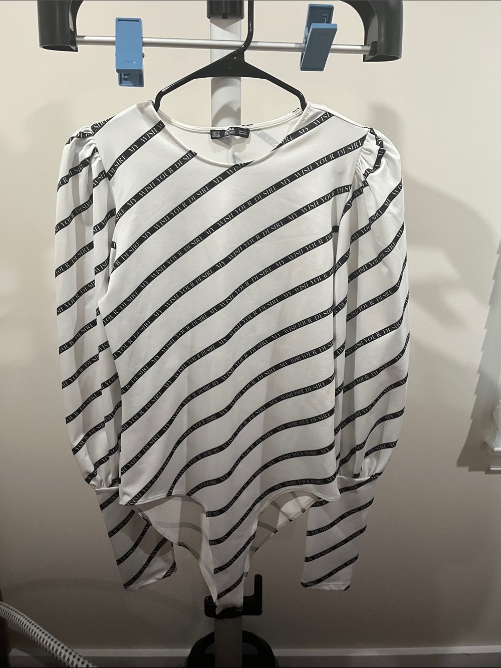 Zara White And Black One Suit Diagonal Logo Bands